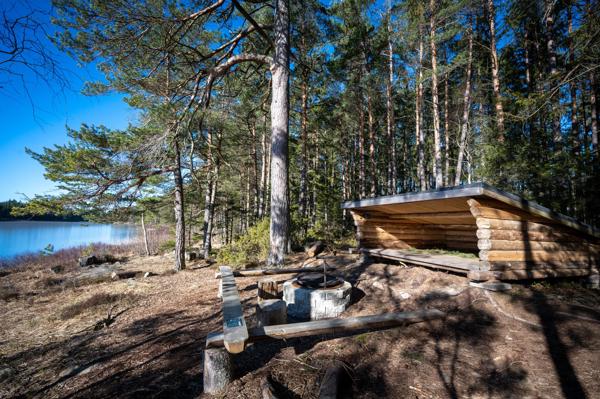 Långvattnet Vindskydd framifån över insidan