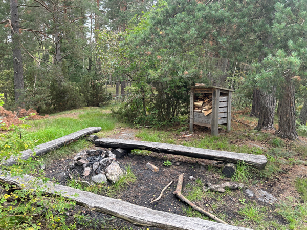 Grillplats östra järvafältet längs Norra Kolonnvägen