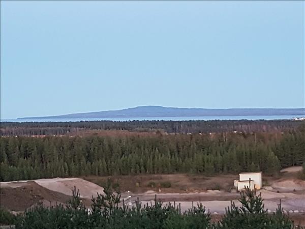 Utsikt mot Kinneviken och Kinnekulle.