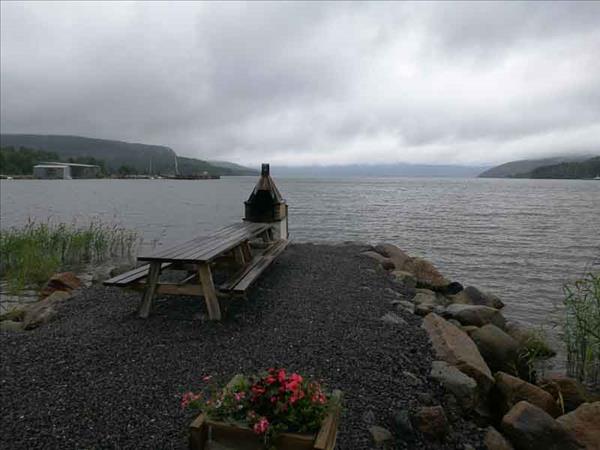 En regnig dag på den lilla piren